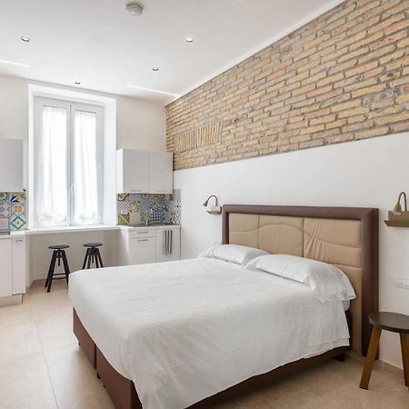 Joyful 148 Luxury Guest House Powered By Joyful Termini Boutique Guest House Rome Bagian luar foto