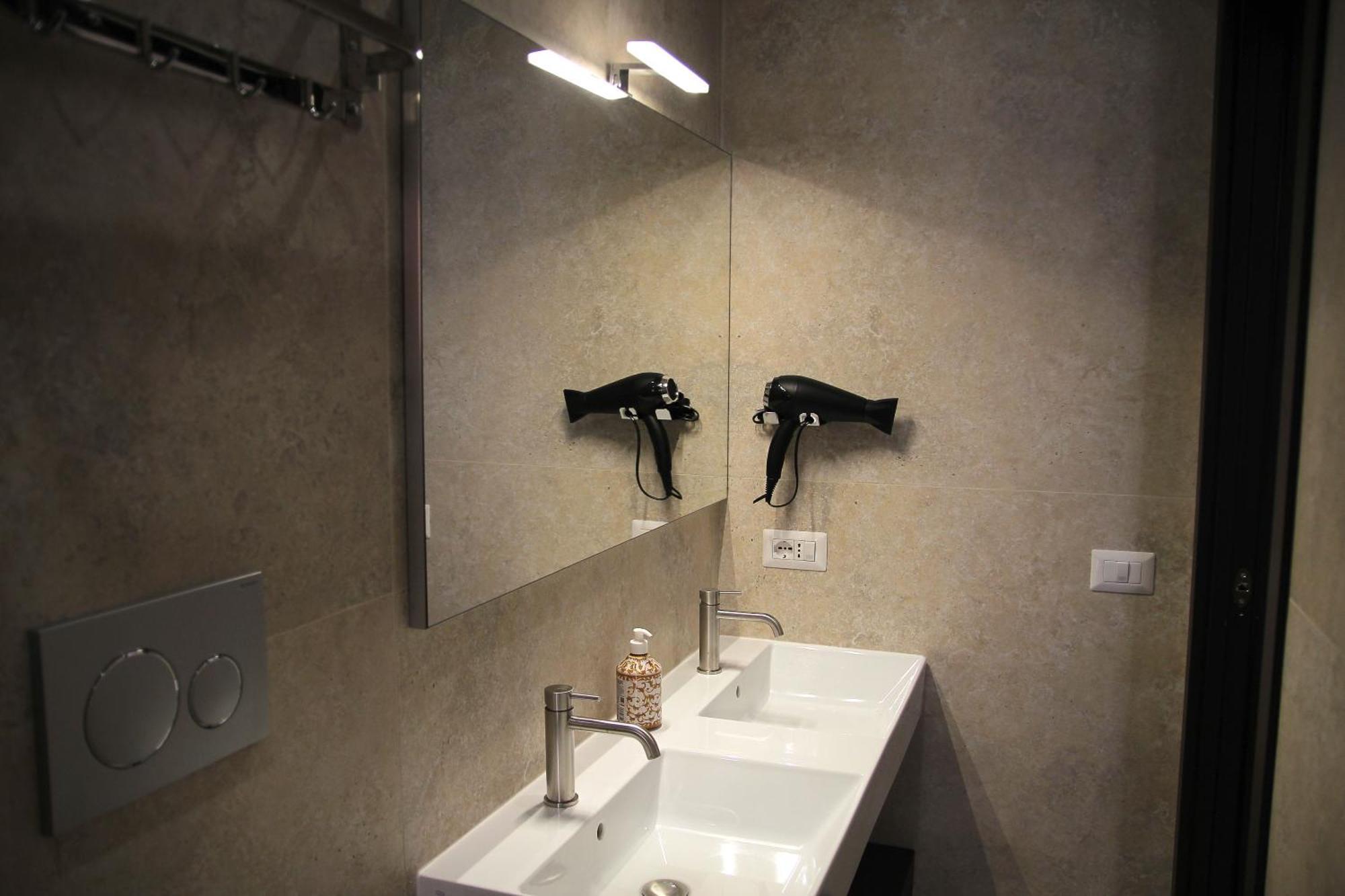 Joyful 148 Luxury Guest House Powered By Joyful Termini Boutique Guest House Rome Bagian luar foto