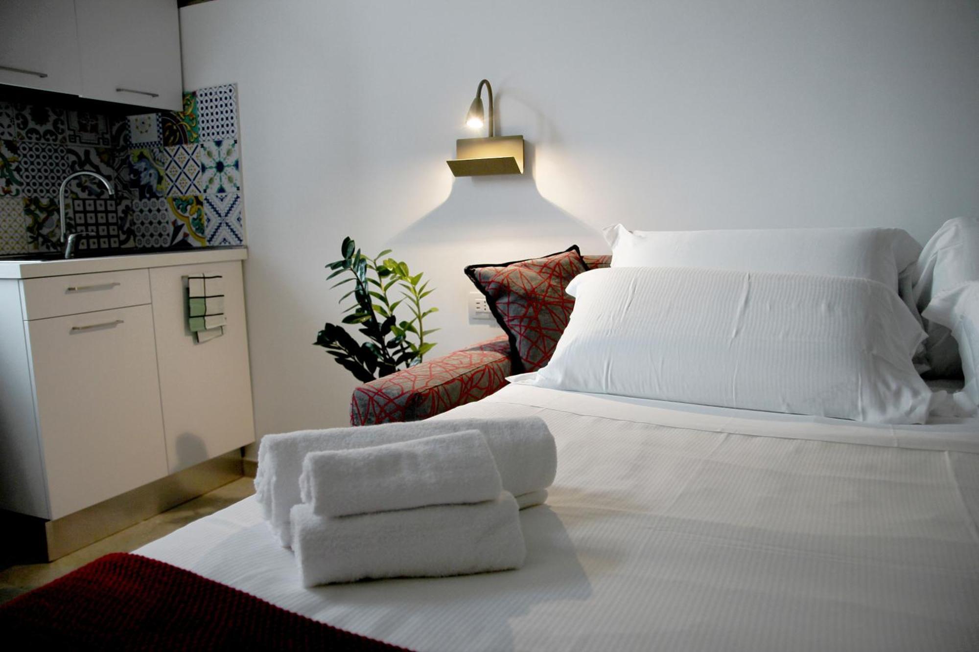 Joyful 148 Luxury Guest House Powered By Joyful Termini Boutique Guest House Rome Bagian luar foto