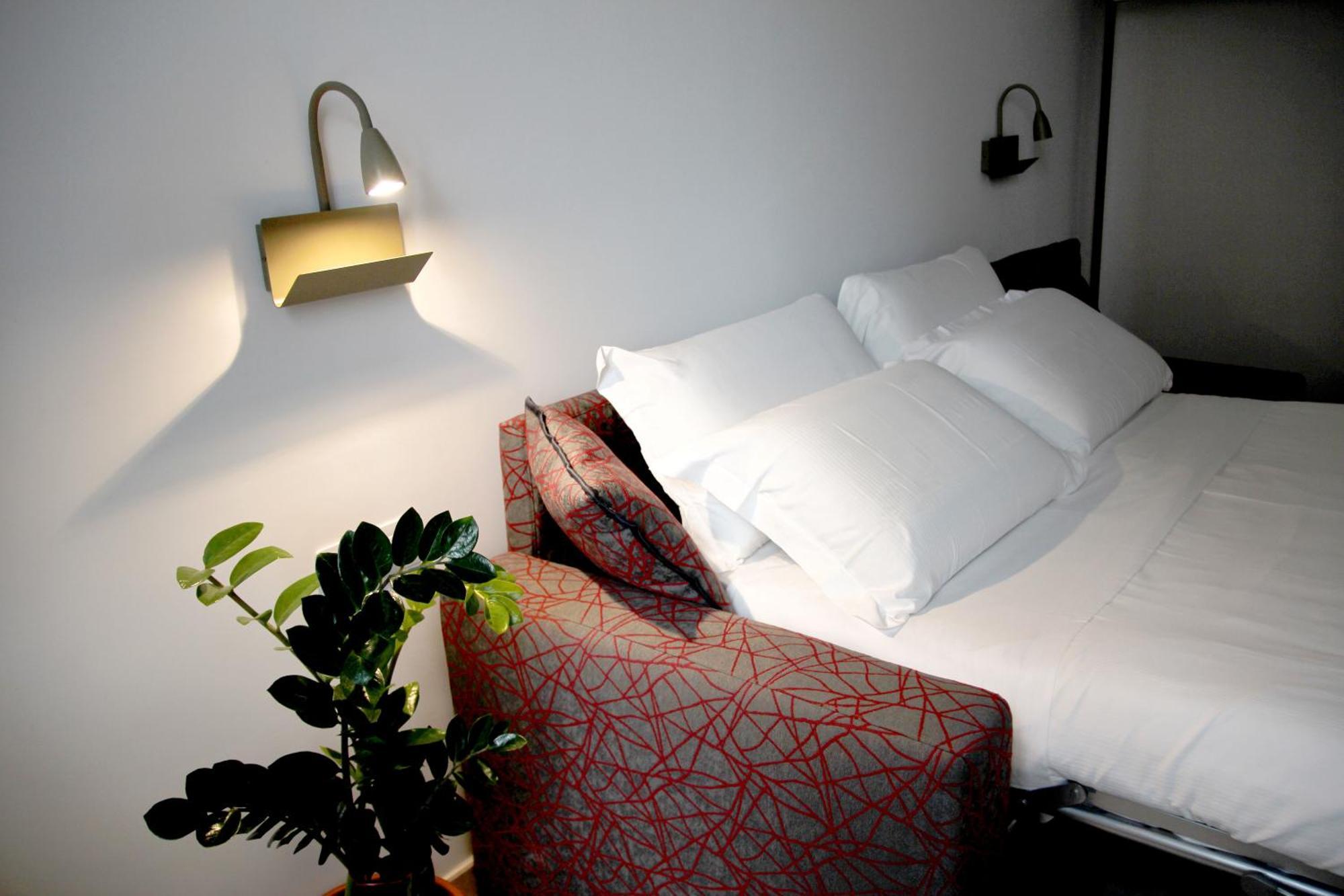 Joyful 148 Luxury Guest House Powered By Joyful Termini Boutique Guest House Rome Bagian luar foto